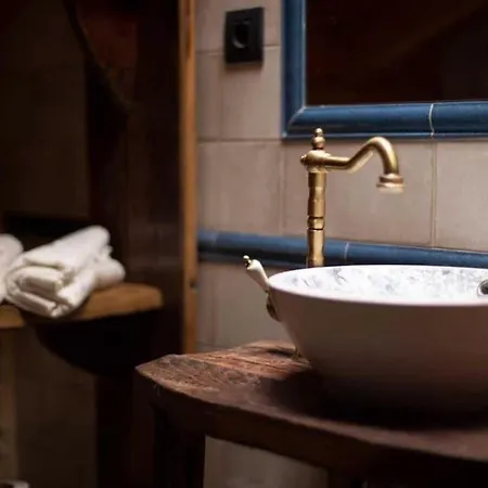 Hotel apartamentowy Arialdegi 3*