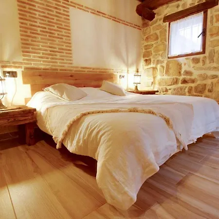 Apartmanhotel Arialdegi 3*